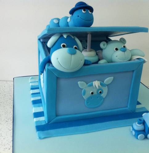 blue toy box by Spifydrip cake co
